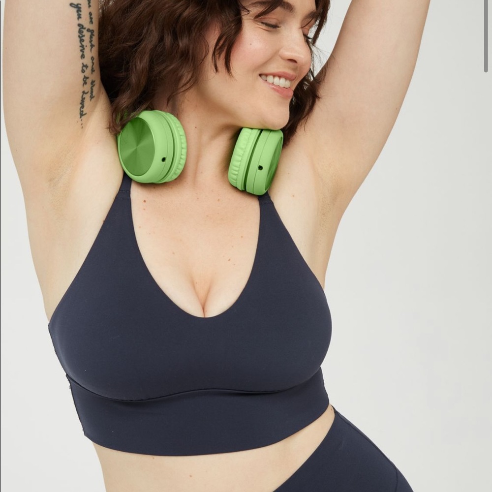 SOLD! NWT OFFLINE Real Me Strappy Back Sports Bra